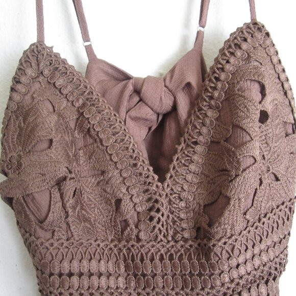 Love Tree Ankle Length Crochet Layered Panels Long Dress in Cocco - Picture 5 of 7